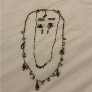 Chloe+Isabel necklace and 2 earrings set